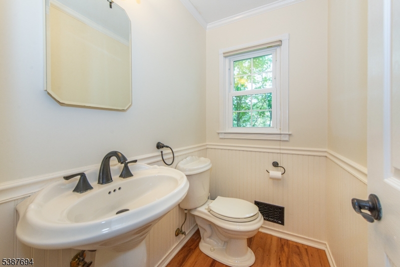 SHONGUM LAKE - Residential