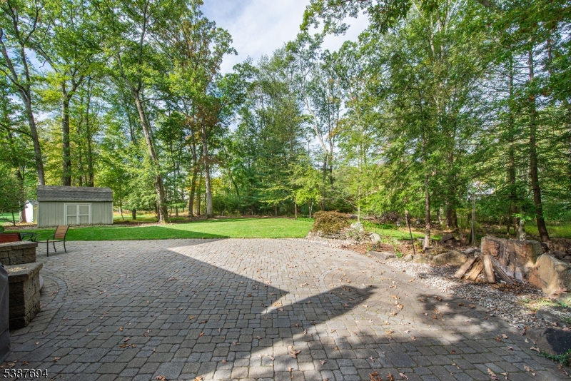 SHONGUM LAKE - Residential