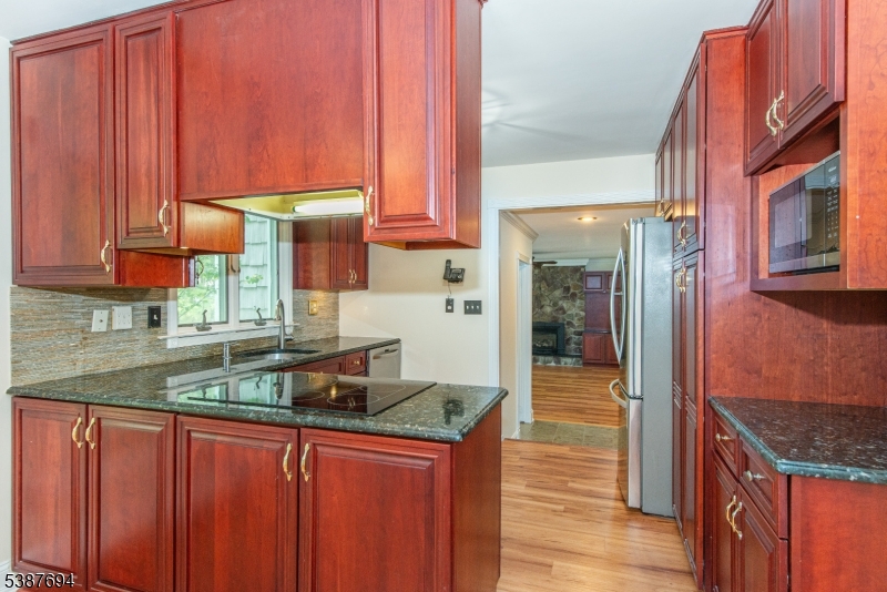 SHONGUM LAKE - Residential