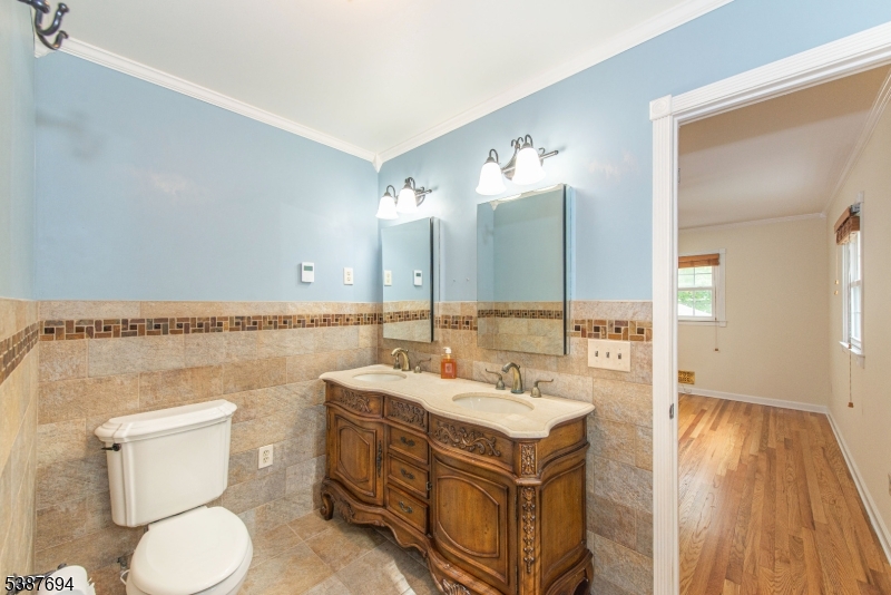 SHONGUM LAKE - Residential