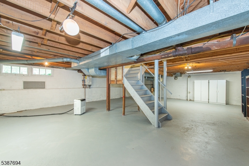 SHONGUM LAKE - Residential