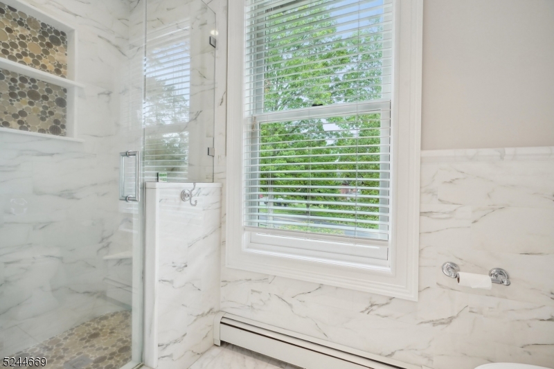 OLD SHORT HILLS - Residential