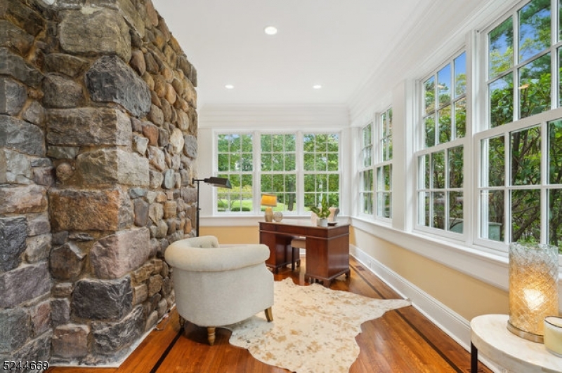 OLD SHORT HILLS - Residential