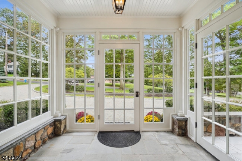 OLD SHORT HILLS - Residential