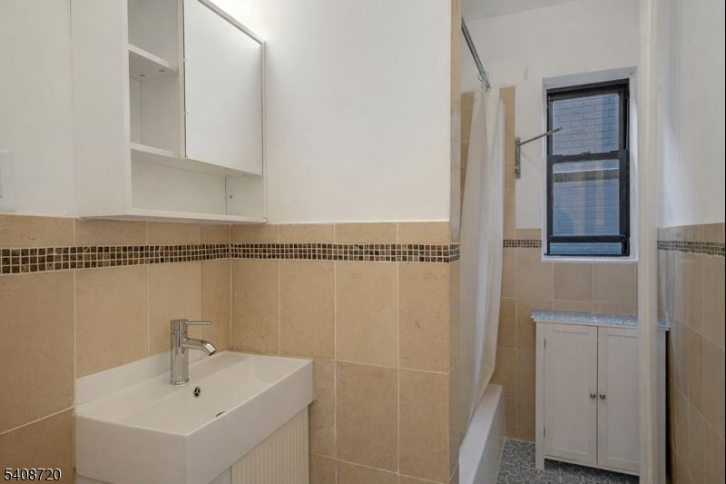 Journal Square - Residential