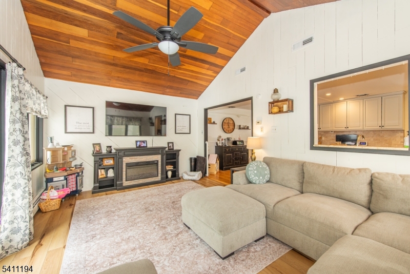 Forest Lakes - Residential