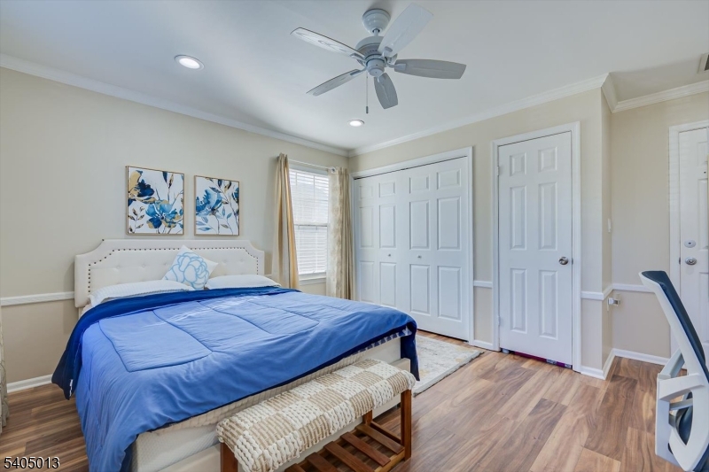 Nob Hill - Residential