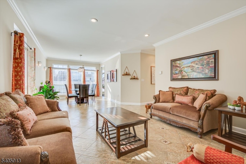 Nob Hill - Residential