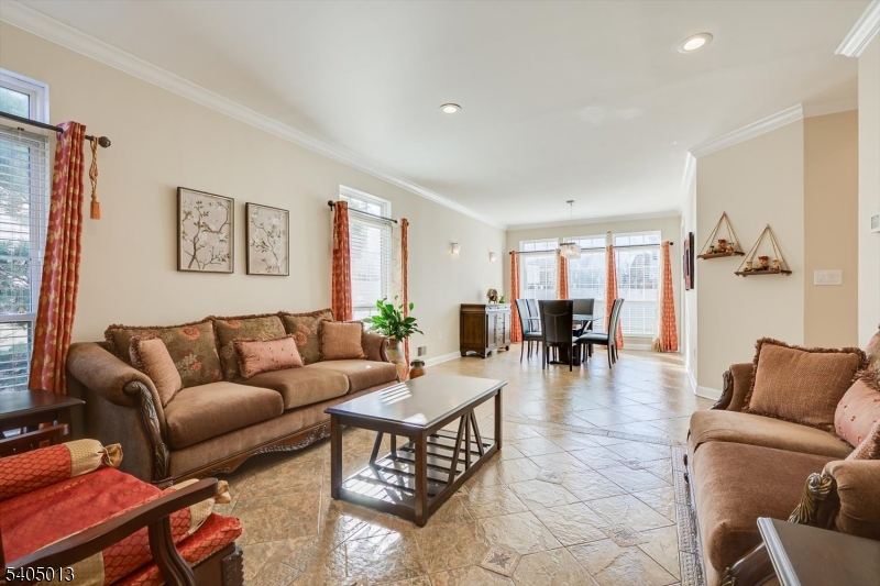 Nob Hill - Residential