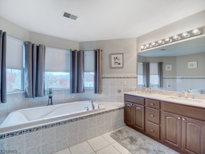 Hunters Ridge - Residential