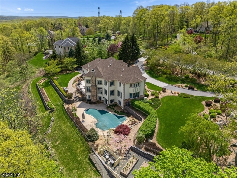 3 Winthrop Gait Rd