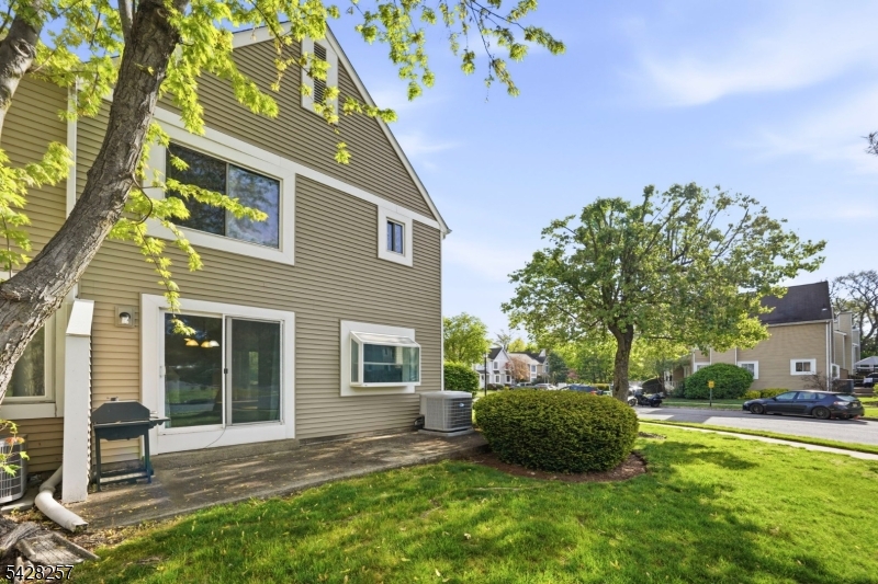 Huntington Park - Residential