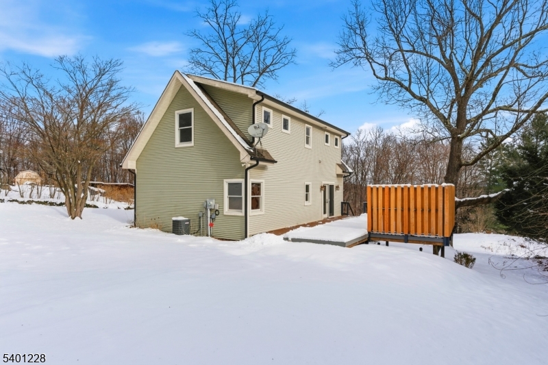 Lake Neepaulin - Residential