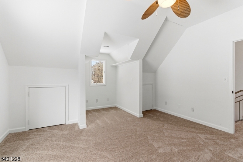 Lake Neepaulin - Residential