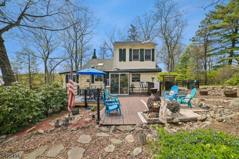 Lindy's Lake - Residential