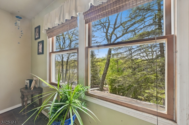 Lindy's Lake - Residential