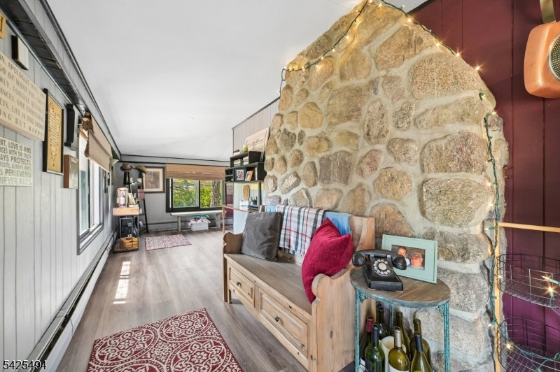 Lindy's Lake - Residential