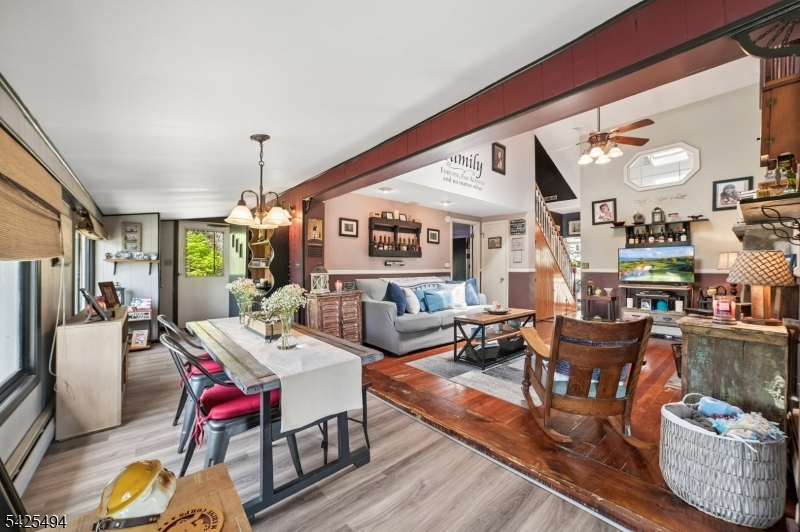 Lindy's Lake - Residential