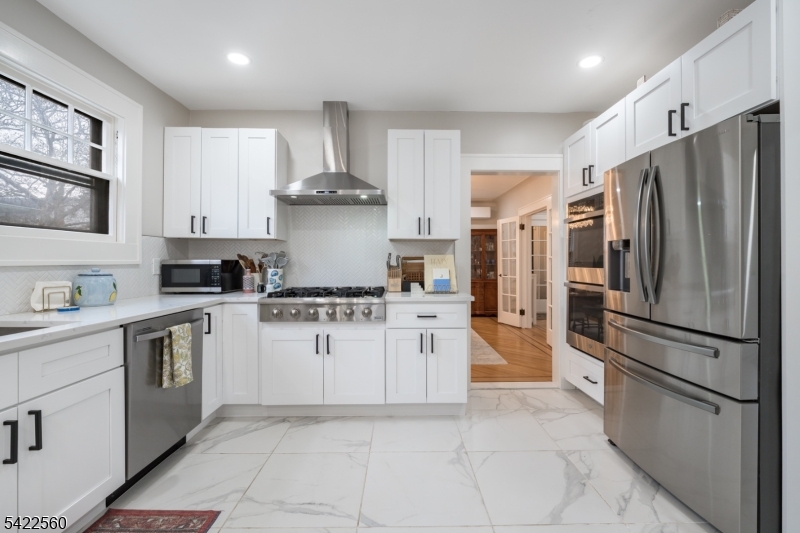 Tuxedo Park - Residential