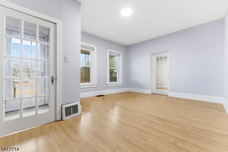 Memorial Pkwy Area - Residential Income