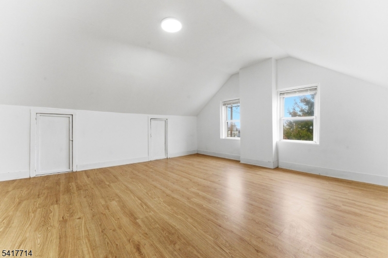 Memorial Pkwy Area - Residential Income