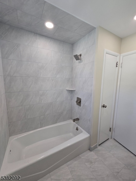 Woodland Park, New Jersey 07424, United States, 3 Bedrooms Bedrooms, ,1 BathroomBathrooms,Residential,Active,204212