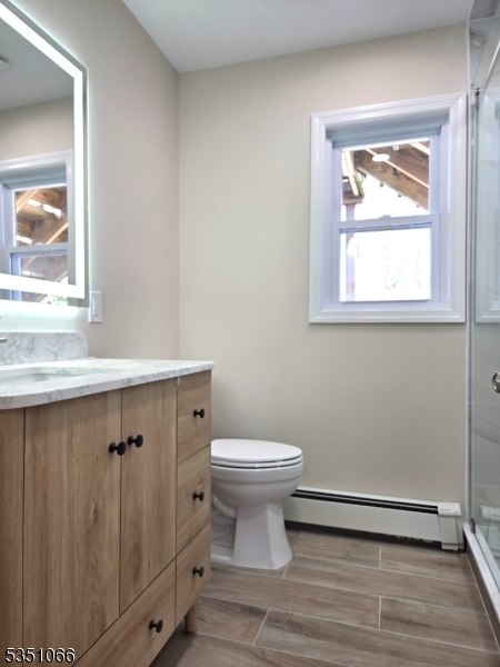 Woodland Park, New Jersey 07424, United States, 3 Bedrooms Bedrooms, ,1 BathroomBathrooms,Residential,Active,204212