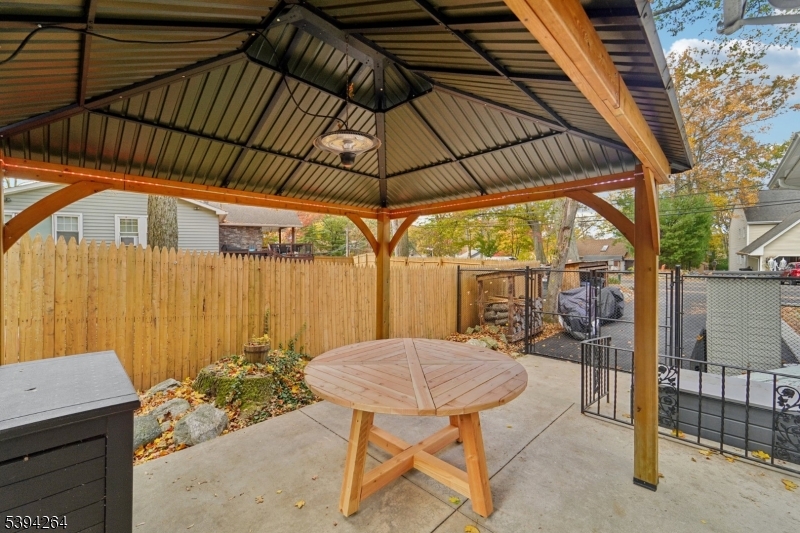 Erskine Lakes - Residential