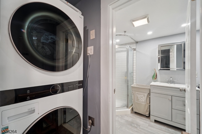 Erskine Lakes - Residential