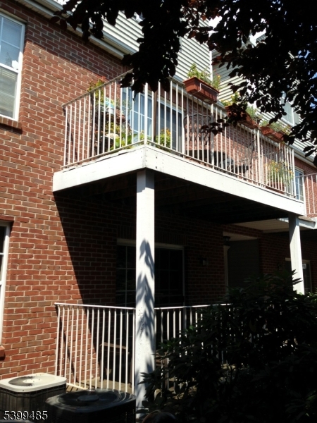 Morristown Court - Residential Lease
