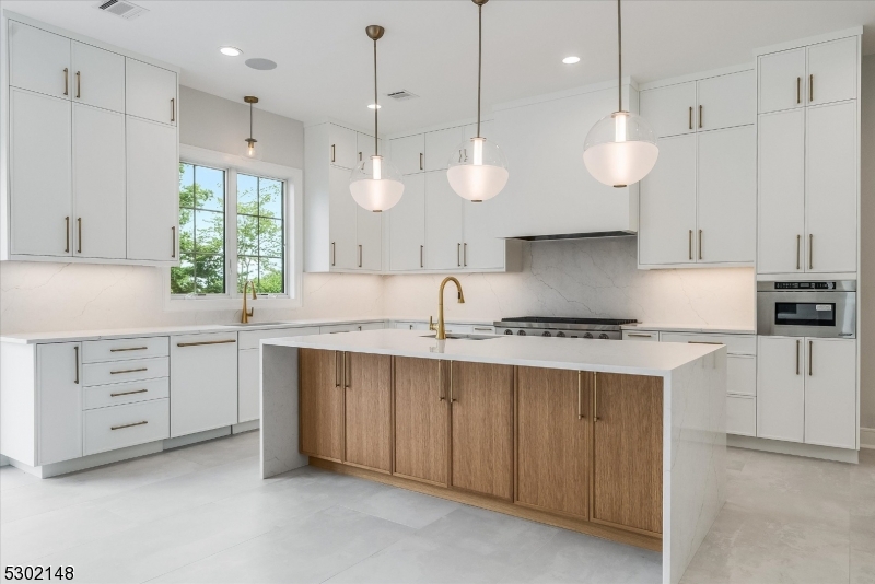 Riker Hill - Residential