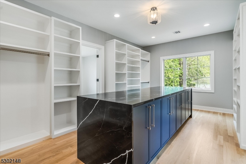 Riker Hill - Residential