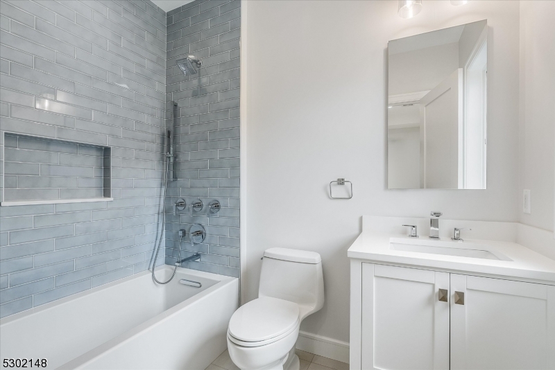 Riker Hill - Residential