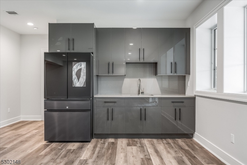 Riker Hill - Residential