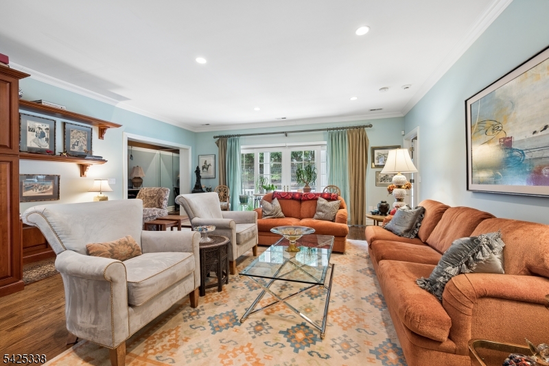 Lakeside Villas - Residential