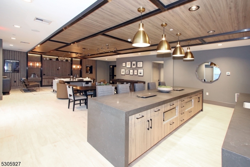 Court House - Residential Lease