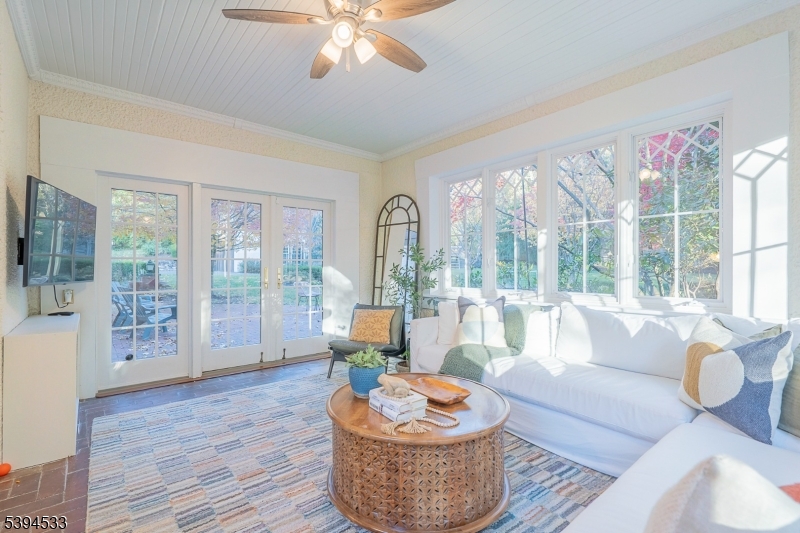 OLD SHORT HILLS - Residential