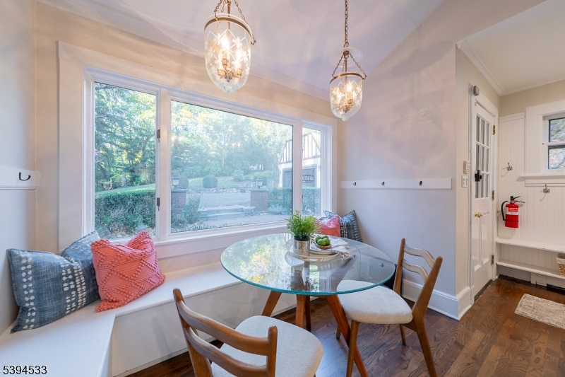 OLD SHORT HILLS - Residential