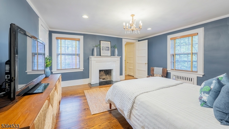 OLD SHORT HILLS - Residential