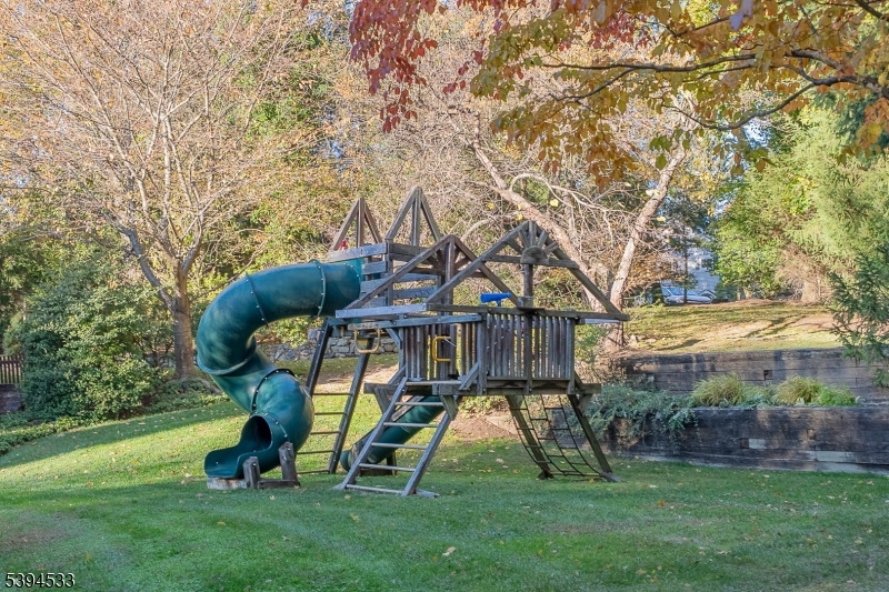 OLD SHORT HILLS - Residential