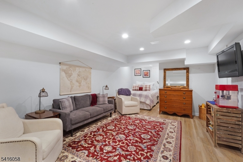 Maple Run - Residential