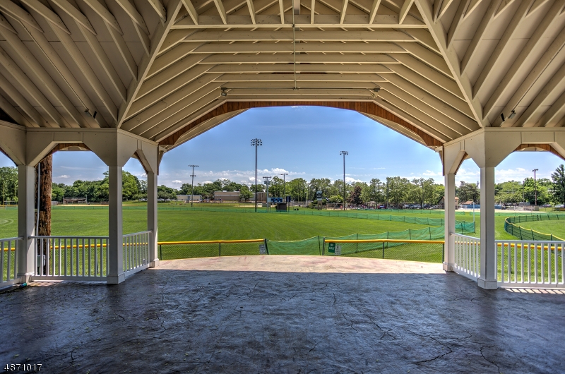 Valleystream - Residential Lease