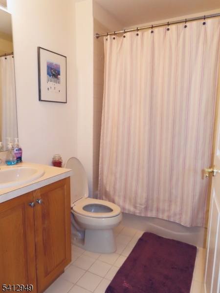 Bristol End Unit BLDG 20 - Residential