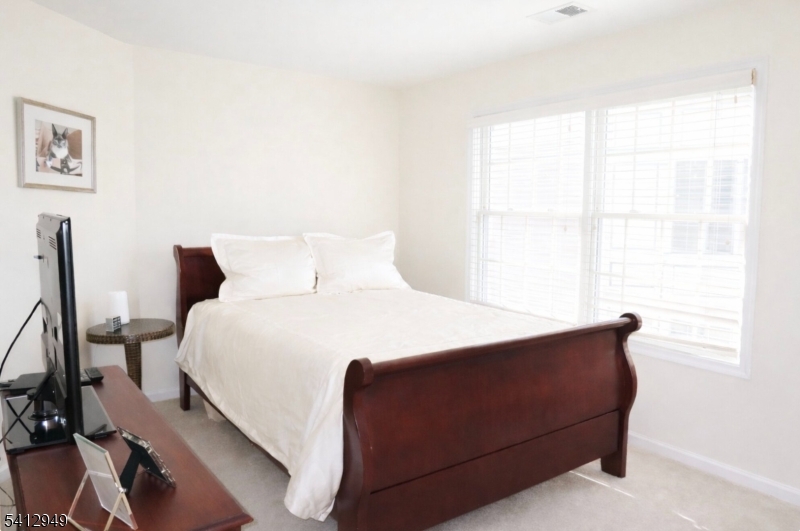 Bristol End Unit BLDG 20 - Residential