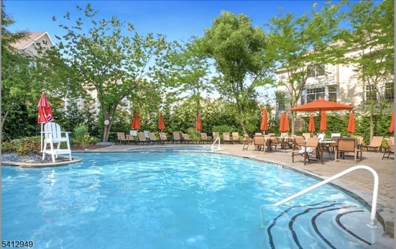 Bristol End Unit BLDG 20 - Residential