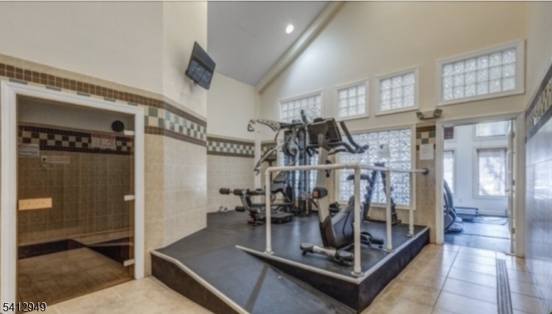 Bristol End Unit BLDG 20 - Residential