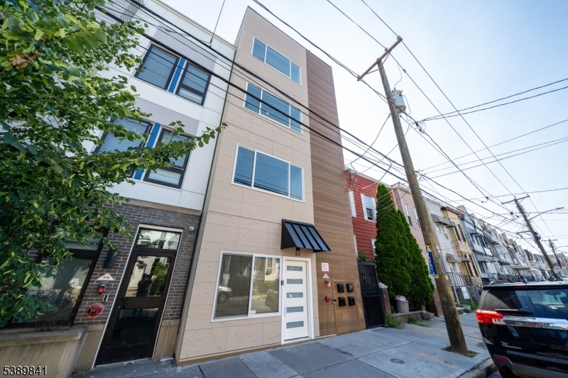 67 Virginia Avenue Condo - Residential