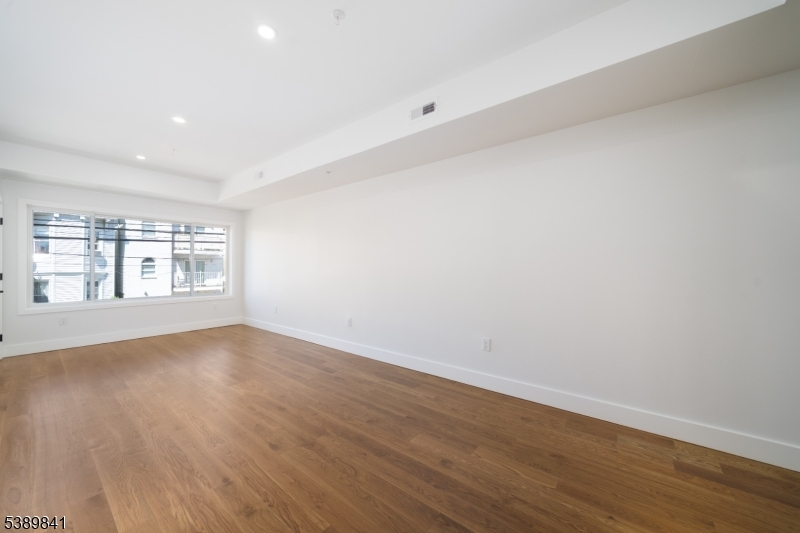 67 Virginia Avenue Condo - Residential