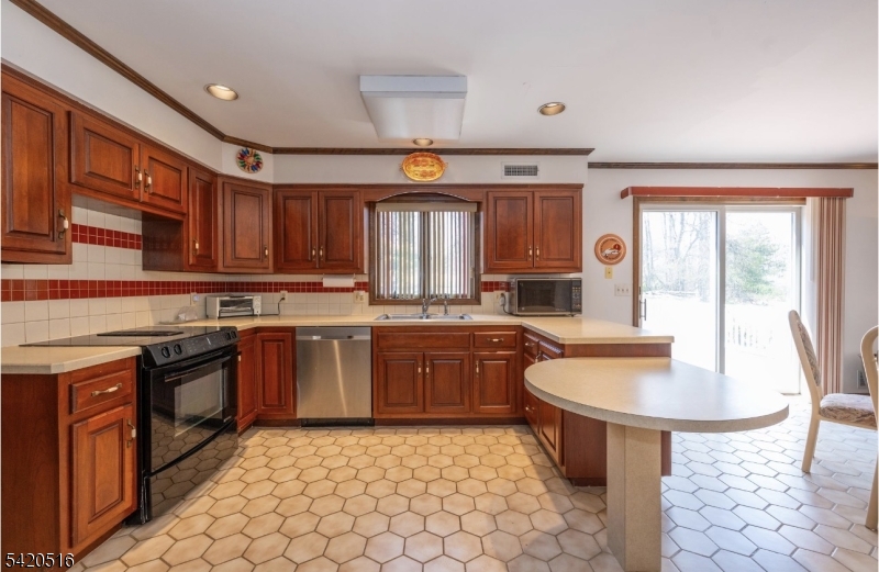 NORTH CHURCH ESTATES/ACRES - Residential
