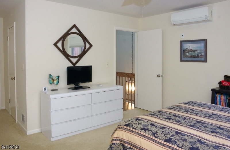 Woodlands condos - Residential